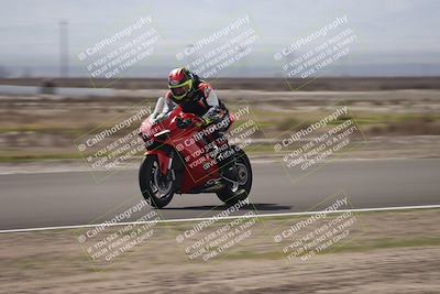 media/Feb-15-2025-TrackDaz (Sat) [[1e057f4b71]]/Group B/Front Straight/